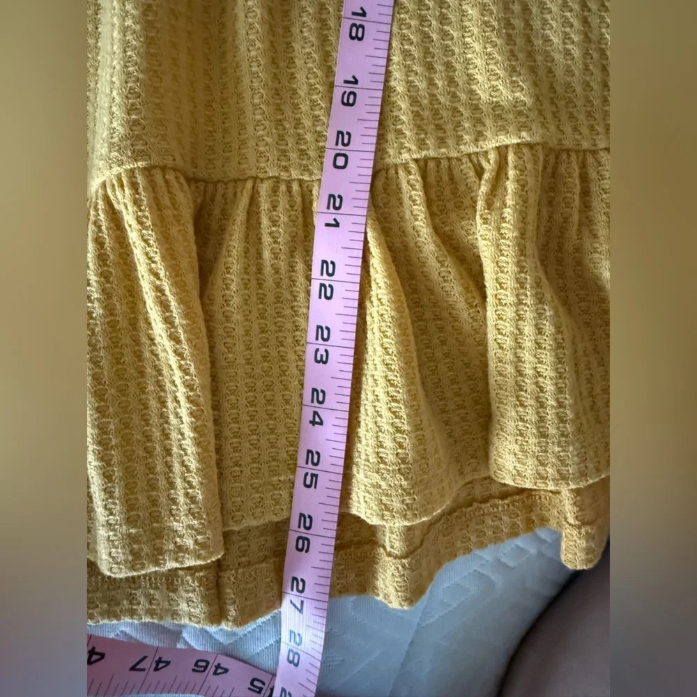 Umgee Floral Flowy Sleeve Waffle Knit Blouse Women’s Size Large Mustard Color - Picture 6 of 7